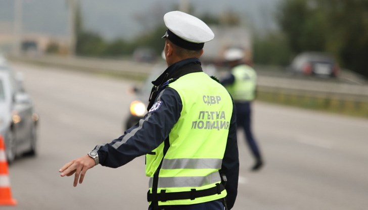 Извършен е контрол на близо 11 000 шофьори и пътници Извършен е контрол на близо 11 000 шофьори и пътници