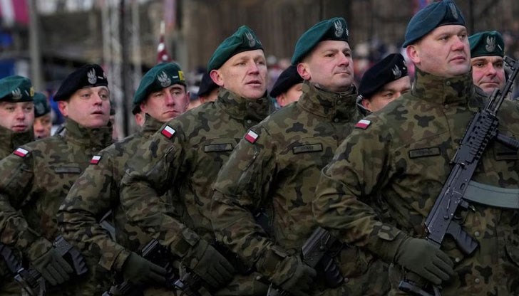 Държавата, граничеща с Русия, възнамерява да увеличи въоръжените си сили до 300 000 професионални войници през следващите години