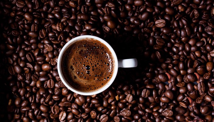 Експерти съветват да пием кафето чисто - без захар и мляко