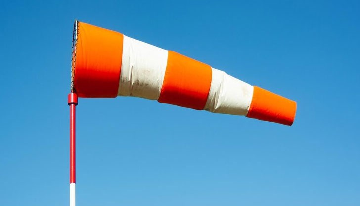 Поривите на вятъра ще достигнат 30 - 35 метра в секунда