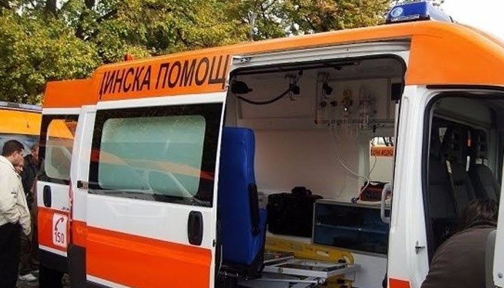 На излизане от третата болница 13-годишното дете получило гърч и припаднало