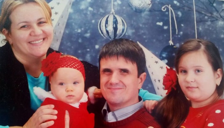 Бащата на две деца продължава лечението си в Турция, но парите по дарителската сметка драстично намаляват