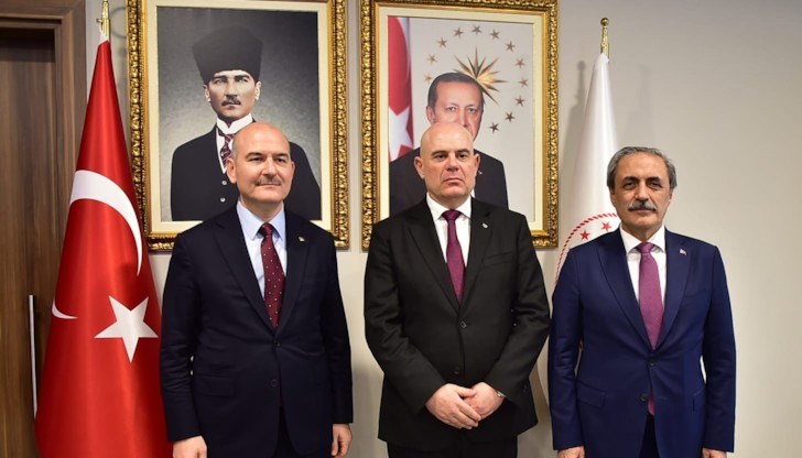 Трябва активно да се противодейства на наркоразпространението и финансовите престъпления, каза вътрешният министър на Турция