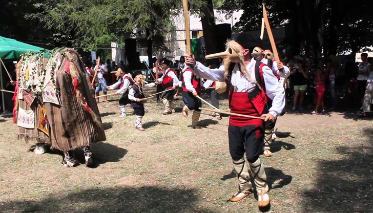 Ритуалът е част от обредната игра Джамал