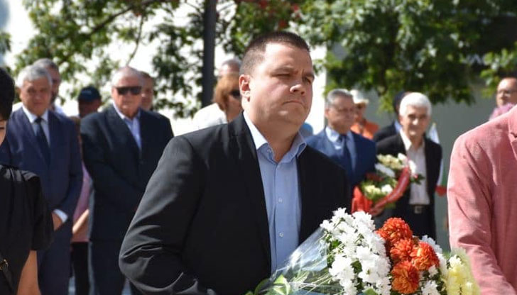 Трябва да се опитаме да стабилизираме държавата Трябва да се