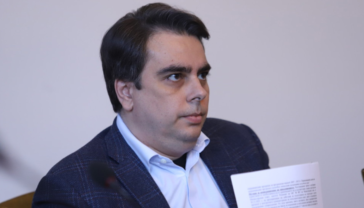 Той коментира разследването срещу криптоплатформата Нексо“В нормалните държави прокуратурата говори