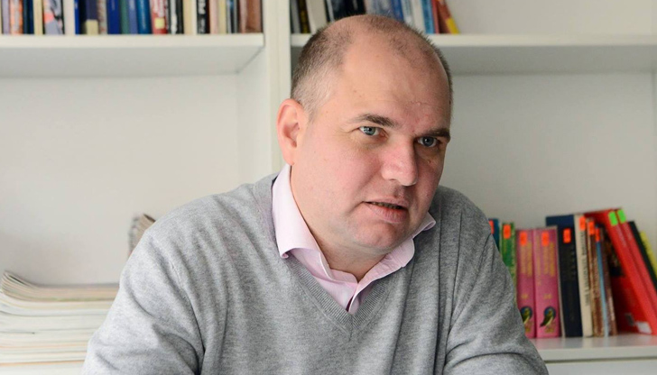 На 2 април избираме или ПП-ДБ, или ГЕРБ-ДПС-БСП, каза депутатът