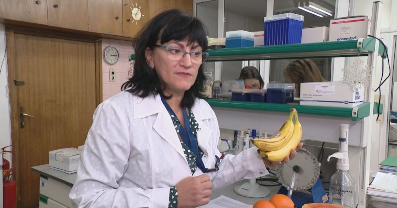 Това става единствено в лаборатория, като процесът е доста дълъг,