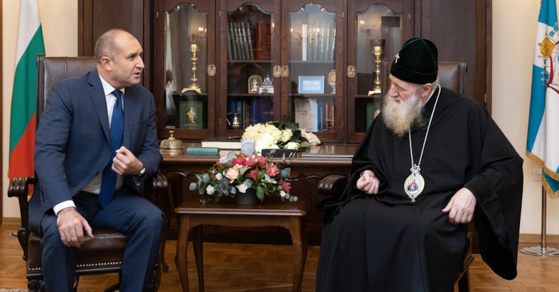 Президентът Румен Радев отиде лично да го поздравиНа своя имен