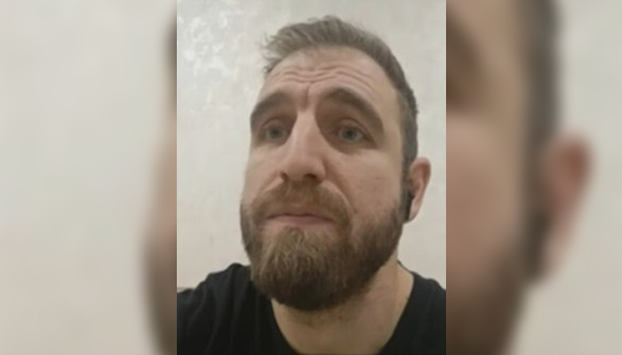 В момента мъжът е в украинската държава, за да занесе