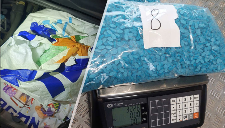 Наркотиците са били поставени скрити под капака на двигателя на