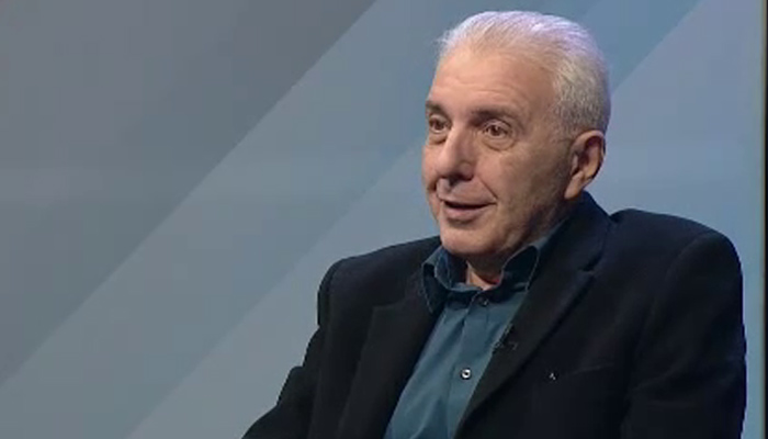 Проблемът е в криптираната българска политика, посочи писателятМного голяма е