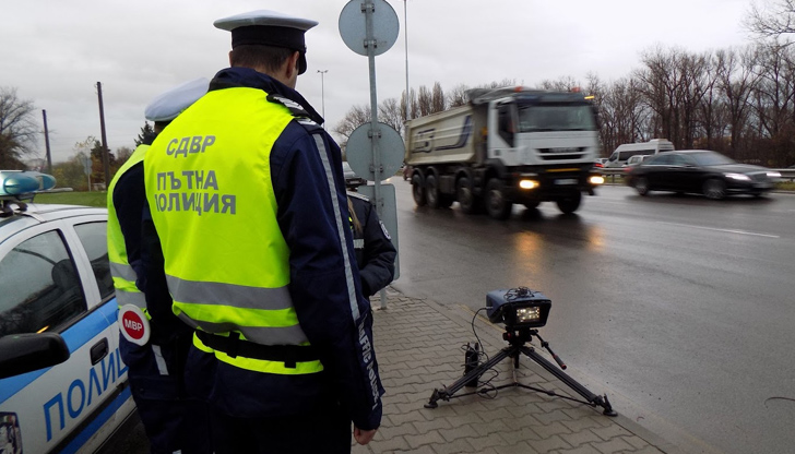 Загинали в катастрофи нямаОбщо 16 души са ранени в 14