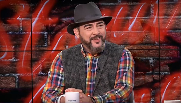 Представете си какво представлява Софи зад сцената, допълни артистътСтендъп комеди