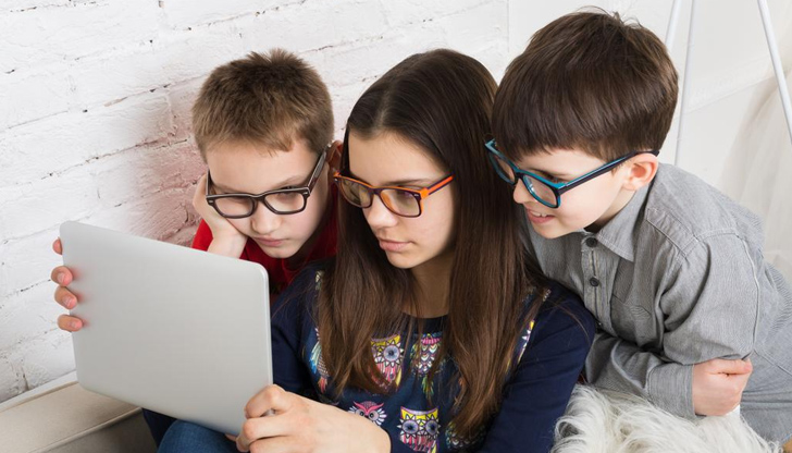 Ограничава се достъпа до личните данни на децатаFacebook и Instagram