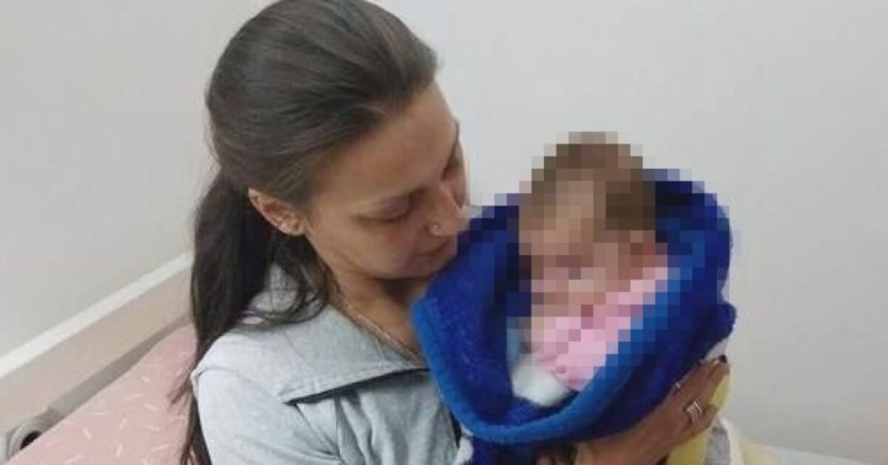 Боряна Водиченска не може да извади паспорт на детето си,