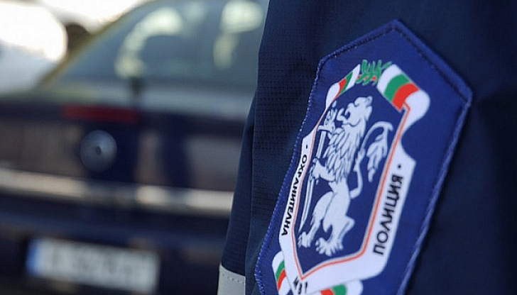 Осъденият се е представял за полицейски служител и така присвоил