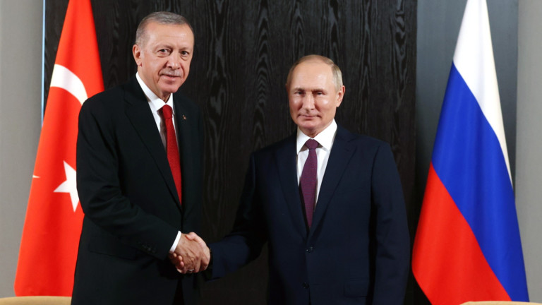 В сегашната изолация на Кремъл Турция е прозорец към света