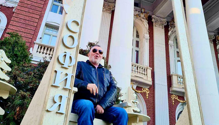 Той е на мнение, че Джон Малкович може да се