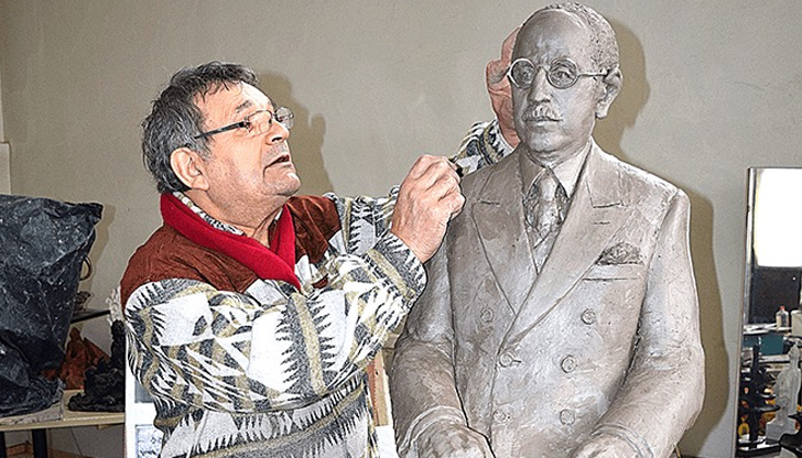 Творецът е роден в Русе през 1945 годинаОтиде си скулпторът