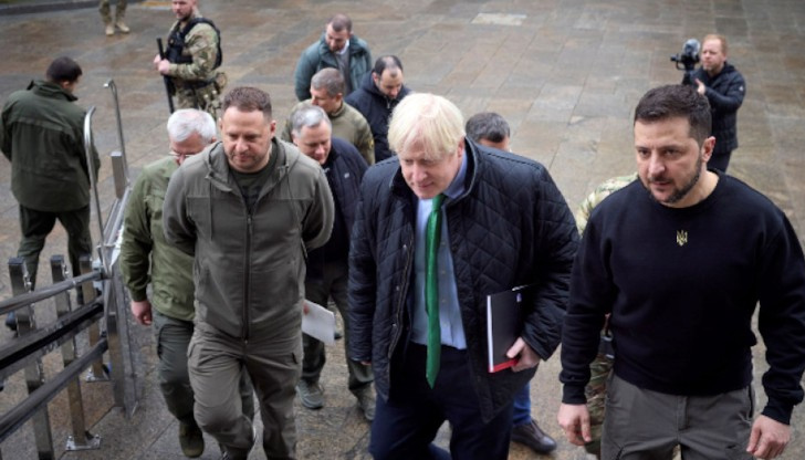 Бившият британски премиер Борис Джонсън посети изненадващо УкрайнаЗа мен е