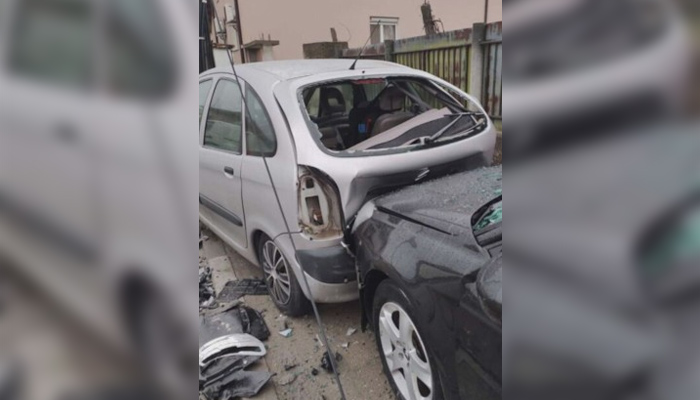 Мъжът е избягал от мястото на инцидентаШофьор помете няколко паркирали