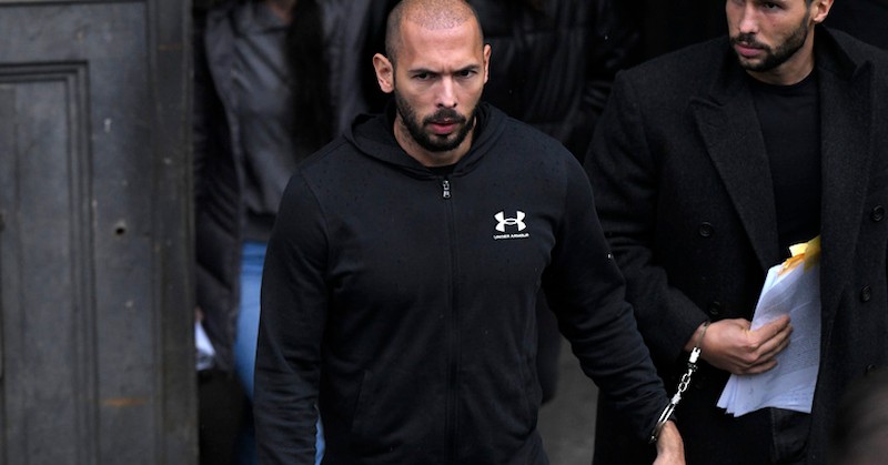 Тридесет и шестгодишният Андрю Тейт, който има британско и американско