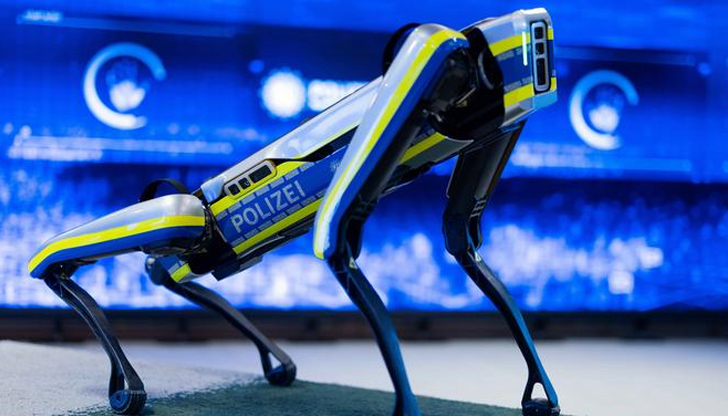 Идеята е роботът да е на опасни за хората места​Кучеробот