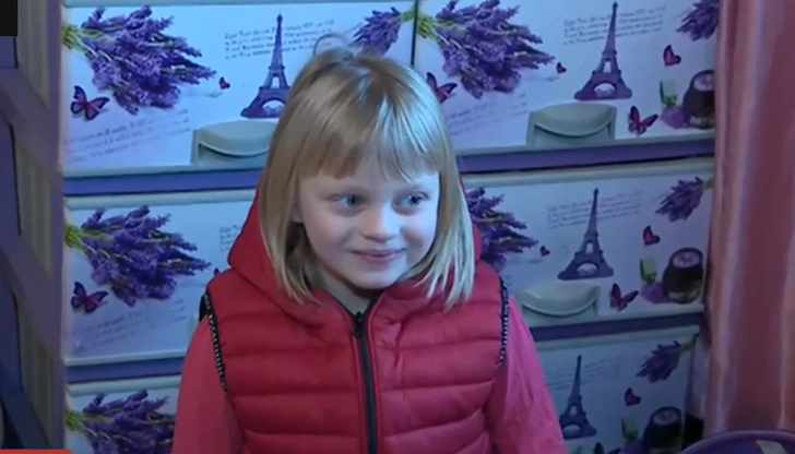 Децата губят баща си, след като той пада в асансьорна