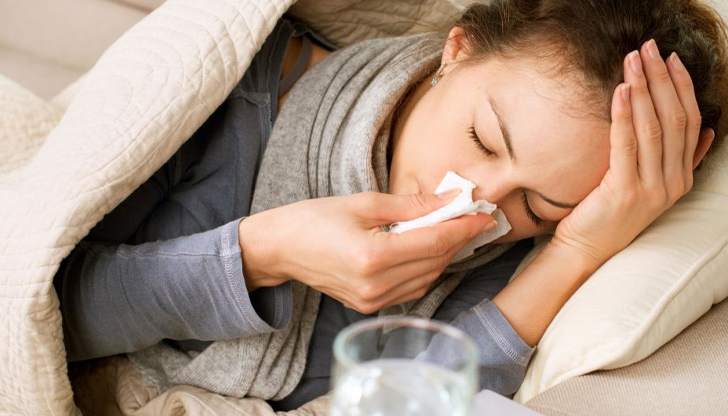 За настинката е характерно нарушено дишане през носа, кашлица и