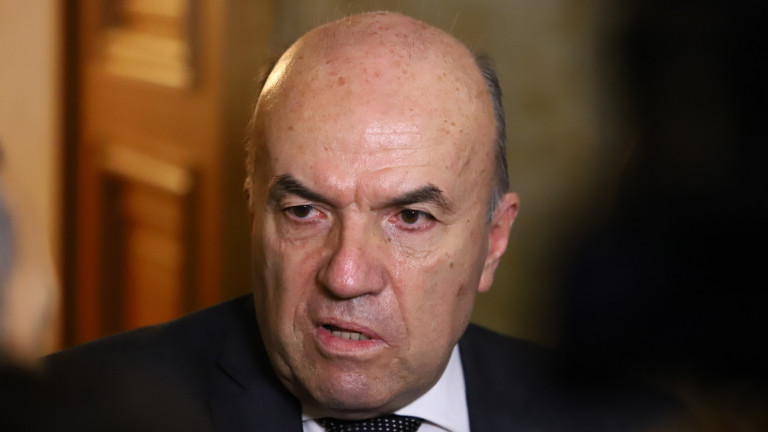 Елеонора Митрофанова също мълчи по наболелия въпрос и не разкрива