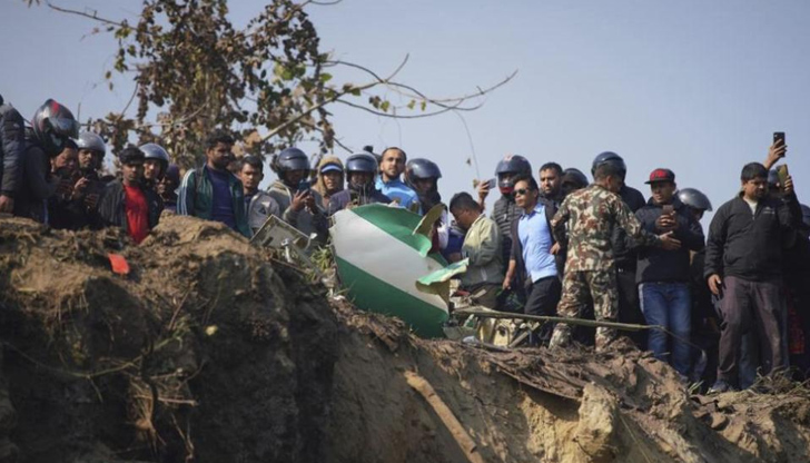 На борда на разбилия се самолет е имало 72 душиВсички