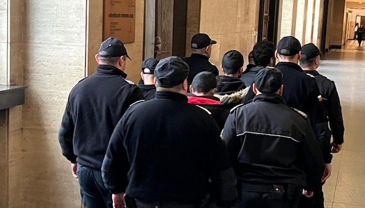 В съдебната зала стана ясно, че близките на децата им