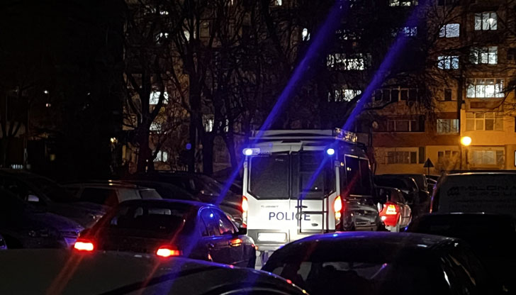 До инцидента се е стигнало след скандал с 23-годишната му