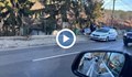 Кола нахлу в двора на къща в София