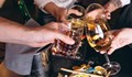 Учени: Младите не трябва да пият, а по-възрастните може