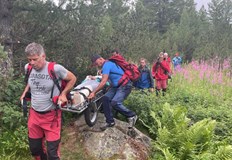 Спасяват турист с фрактура на кракаСпасителна акция тече в този