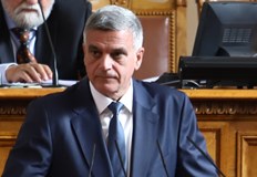 Корупцията е основен проблем който трябва да атакуваме много сериозно