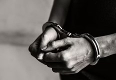 35 годишната жена и съучастничката ѝ са спипани да крадат дамска