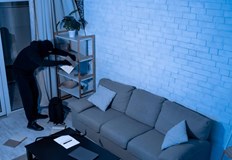 Откраднаха около 400 000 лева от офис на нотариусОфис на