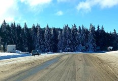 Близо 130 машини почистват пътните настилкиБлизо 130 машини почистват пътните