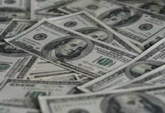 Жената искала билет за 2 долара но погрешка взела билет