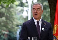 Двамата президенти отдадоха почит пред Паметника на Незнайния воинПрезидентът Румен