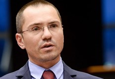 Трябва да е ясно че омразата продължава да се нагнетява