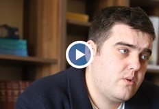 Проверките закъсняха добавя икономистът На теория ръста на доходите и инфлацията