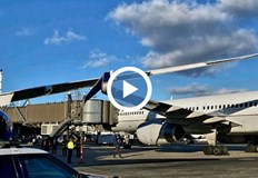 Пътници разказват че чули силен тътенДва самолета са се ударили