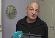 Месец по късно документът му за правоспособност все още не е