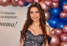 19 годишната Анита страда от чернодробна недостатъчностМладо момиче от Пловдив се