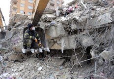 Тя е еквивалентна на 56 мегатона експлозивСеизмологичните проучвания показват че