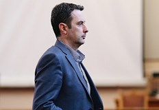 Сега всичко трябва да се започне отначало посочи тойПървият хеликоптер